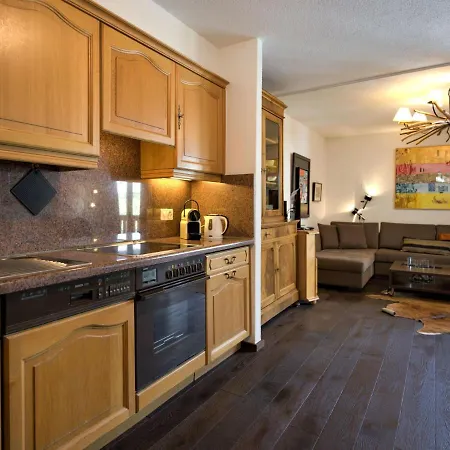 Lägenhet Chesa Ludains 8 St. Moritz